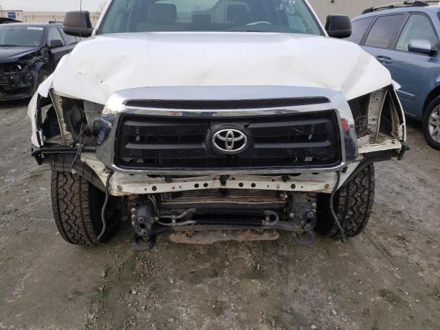 Photo 8 VIN: 5TFEY5F15BX104926 - TOYOTA TUNDRA CRE 