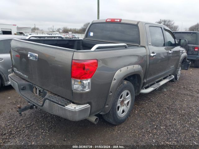 Photo 3 VIN: 5TFEY5F15BX105770 - TOYOTA TUNDRA 