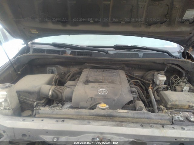 Photo 9 VIN: 5TFEY5F15CX130749 - TOYOTA TUNDRA 2WD TRUCK 