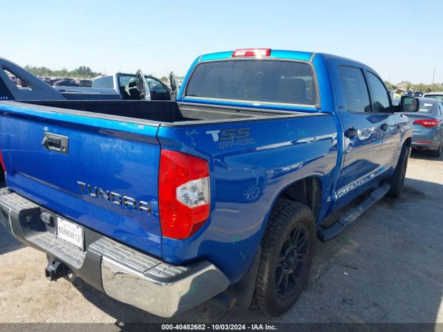 Photo 3 VIN: 5TFEY5F15JX229410 - TOYOTA TUNDRA 