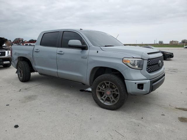 Photo 3 VIN: 5TFEY5F15JX243601 - TOYOTA TUNDRA CRE 