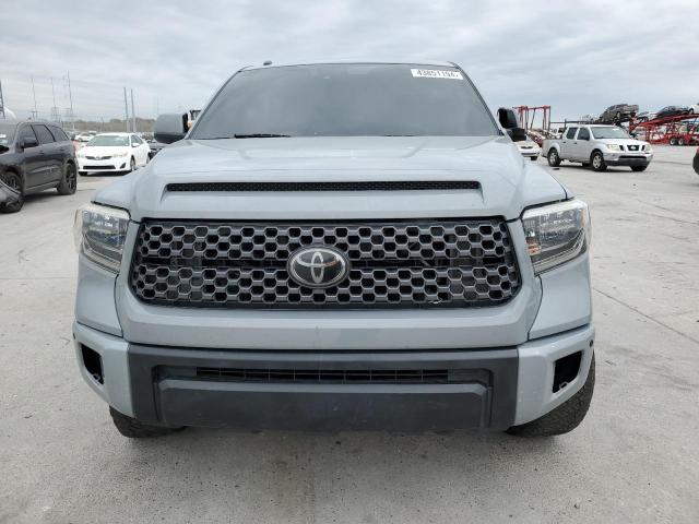 Photo 4 VIN: 5TFEY5F15JX243601 - TOYOTA TUNDRA CRE 