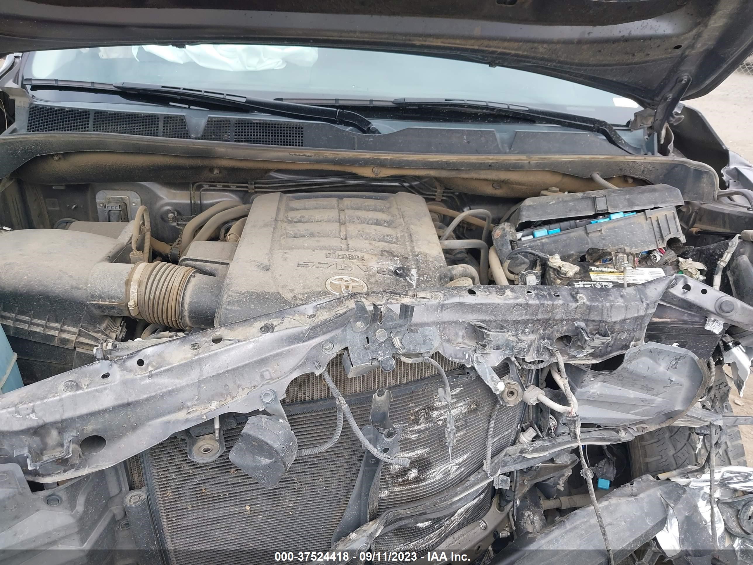 Photo 10 VIN: 5TFEY5F15KX252719 - TOYOTA TUNDRA 