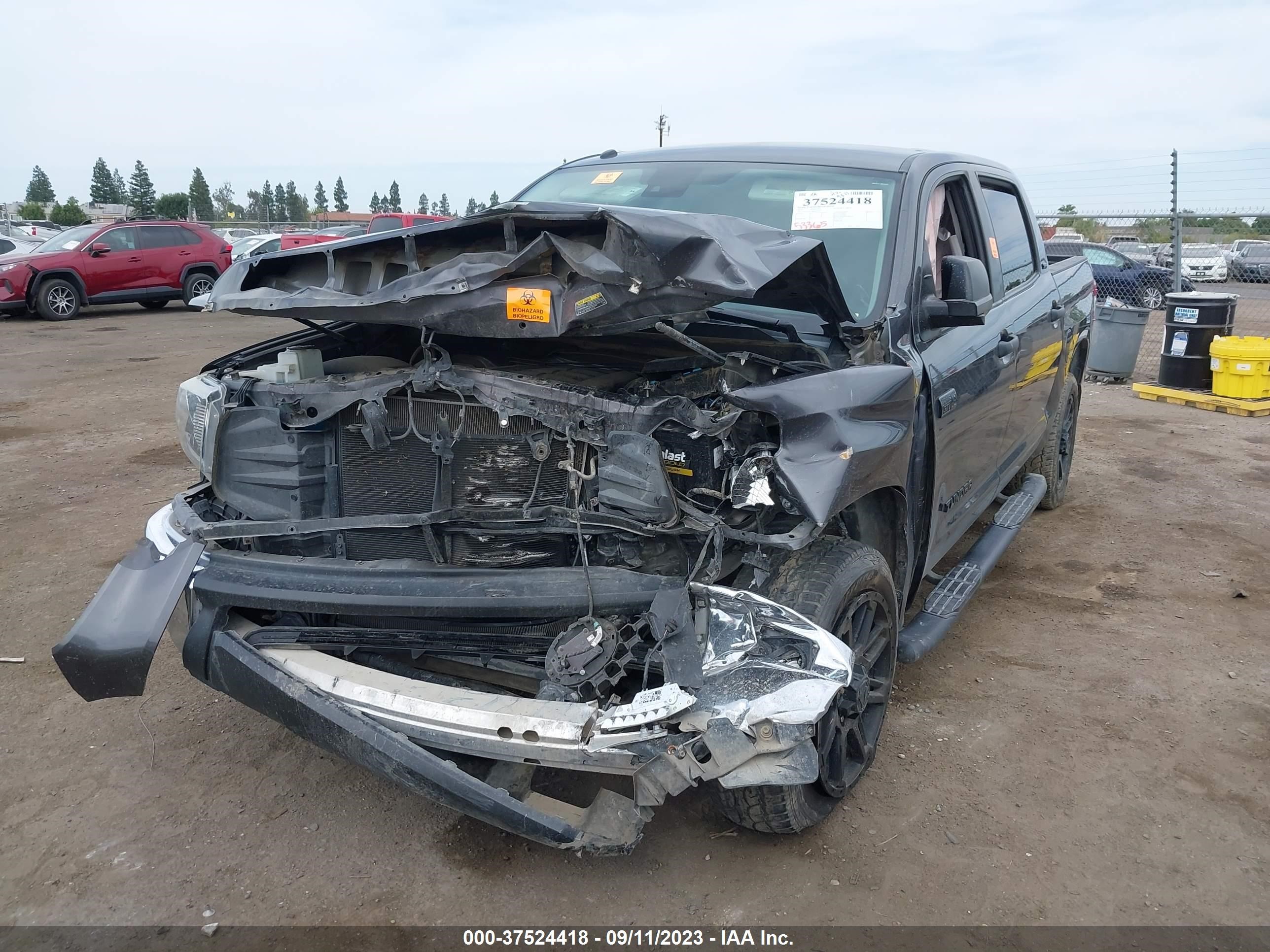 Photo 6 VIN: 5TFEY5F15KX252719 - TOYOTA TUNDRA 