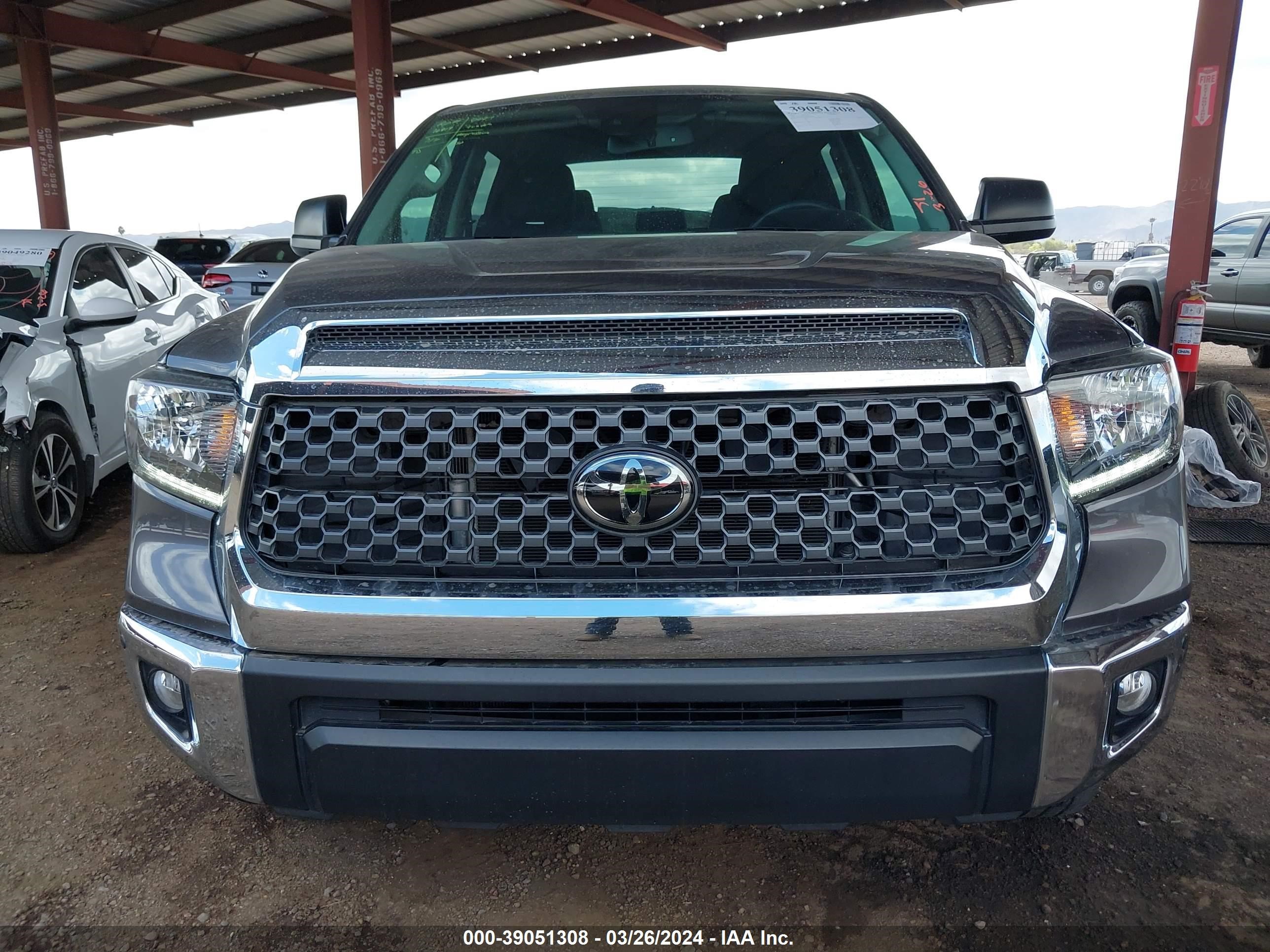 Photo 11 VIN: 5TFEY5F15MX291684 - TOYOTA TUNDRA 