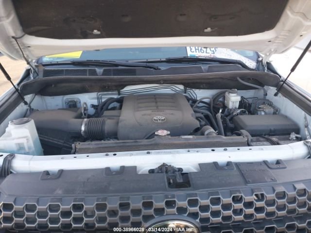 Photo 9 VIN: 5TFEY5F15MX294844 - TOYOTA TUNDRA 