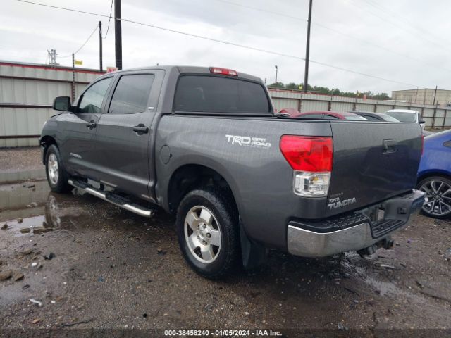 Photo 2 VIN: 5TFEY5F16CX119419 - TOYOTA TUNDRA 