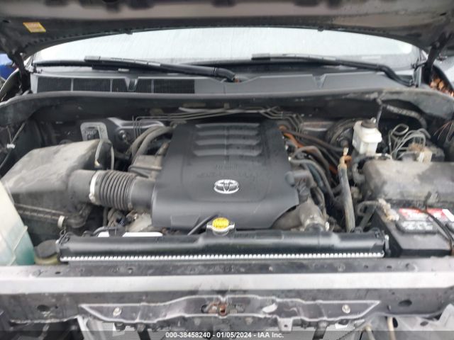 Photo 9 VIN: 5TFEY5F16CX119419 - TOYOTA TUNDRA 