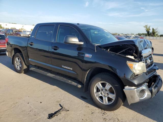 Photo 3 VIN: 5TFEY5F16CX131375 - TOYOTA TUNDRA CRE 