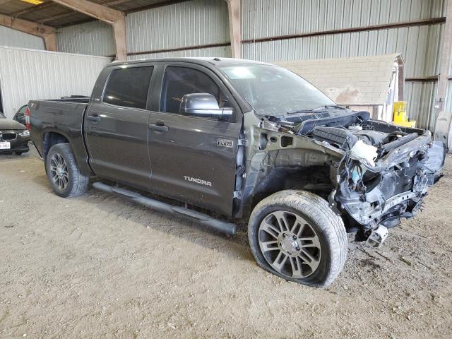 Photo 3 VIN: 5TFEY5F16EX165707 - TOYOTA TUNDRA CRE 