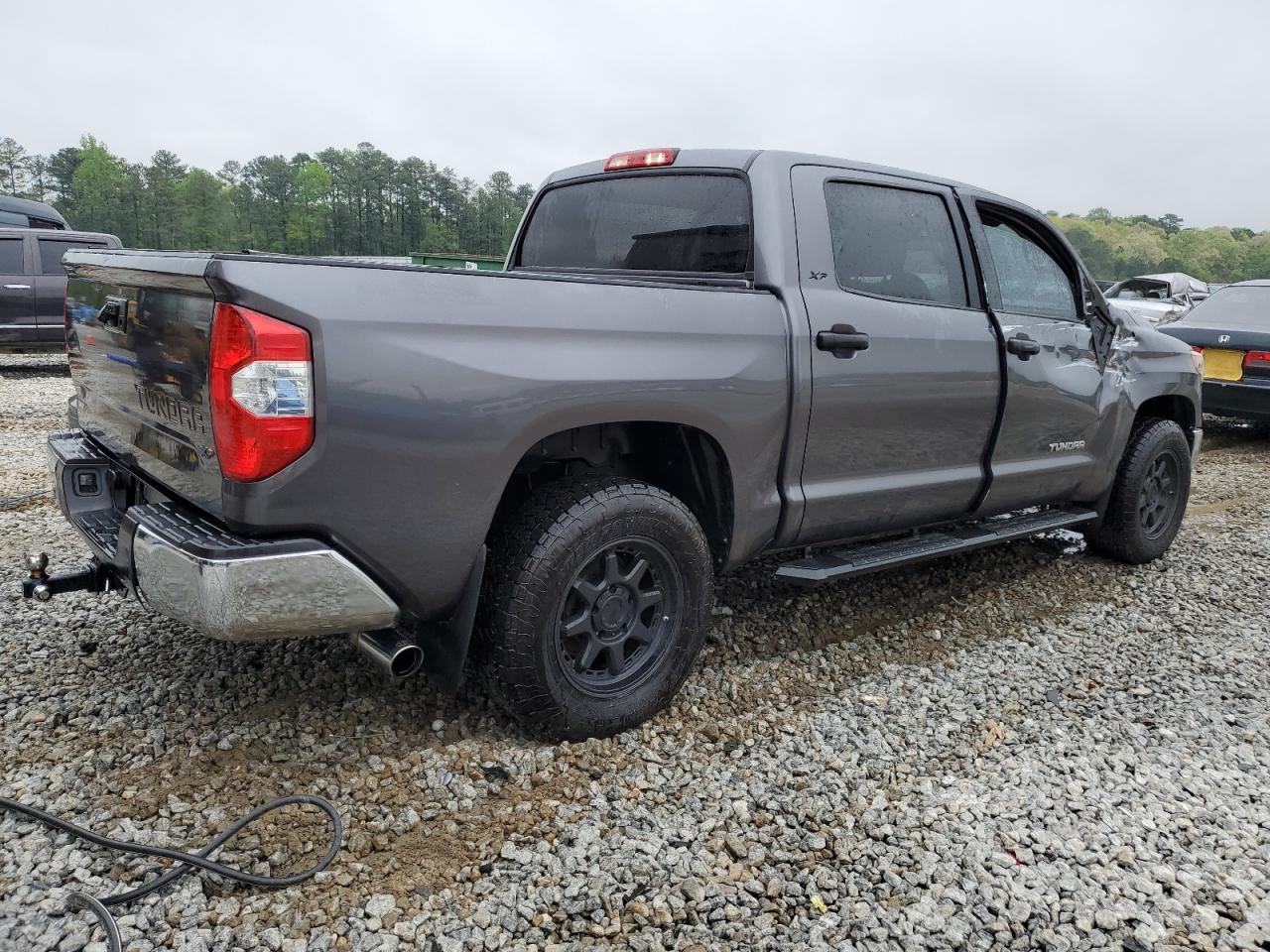 Photo 2 VIN: 5TFEY5F16KX245469 - TOYOTA TUNDRA 