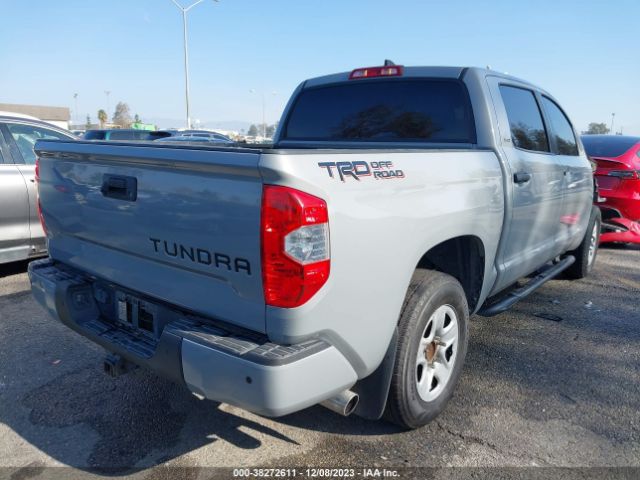 Photo 3 VIN: 5TFEY5F16LX259731 - TOYOTA TUNDRA 