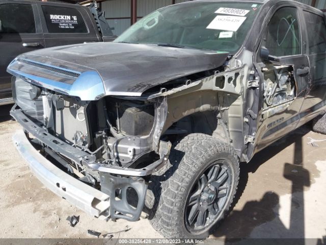 Photo 5 VIN: 5TFEY5F16MX282783 - TOYOTA TUNDRA 