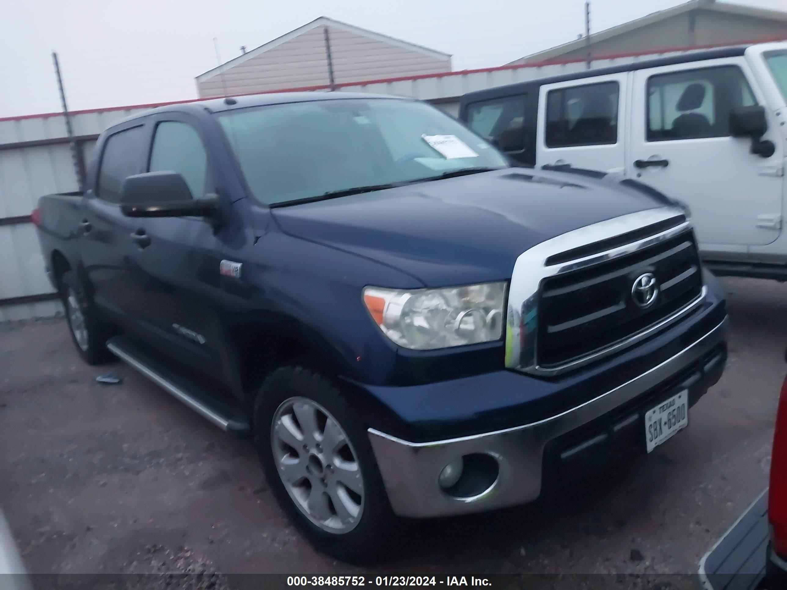 Photo 0 VIN: 5TFEY5F17BX111134 - TOYOTA TUNDRA 