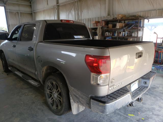 Photo 2 VIN: 5TFEY5F17DX145898 - TOYOTA TUNDRA CRE 