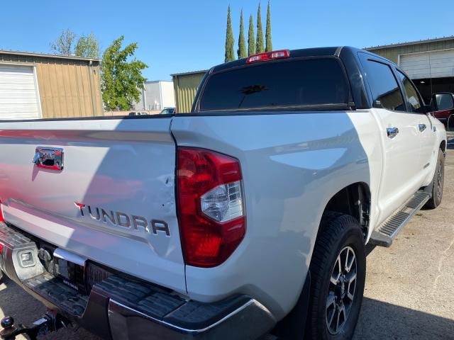 Photo 3 VIN: 5TFEY5F17EX170186 - TOYOTA TUNDRA CRE 