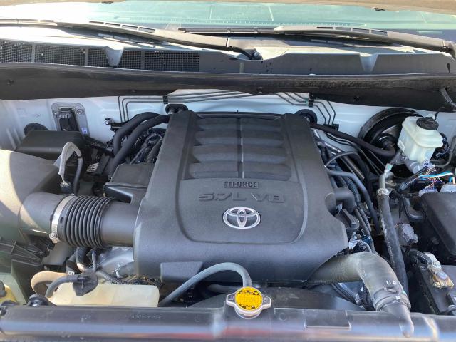 Photo 6 VIN: 5TFEY5F17EX170186 - TOYOTA TUNDRA CRE 