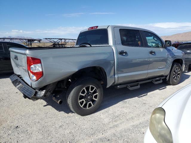 Photo 2 VIN: 5TFEY5F17KX245626 - TOYOTA TUNDRA CRE 