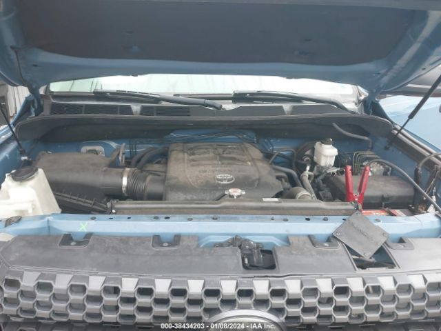 Photo 9 VIN: 5TFEY5F17KX246162 - TOYOTA TUNDRA 