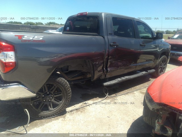 Photo 5 VIN: 5TFEY5F17KX249742 - TOYOTA TUNDRA 2WD 