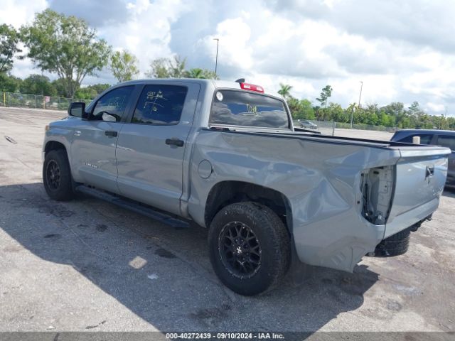 Photo 2 VIN: 5TFEY5F17LX261360 - TOYOTA TUNDRA 