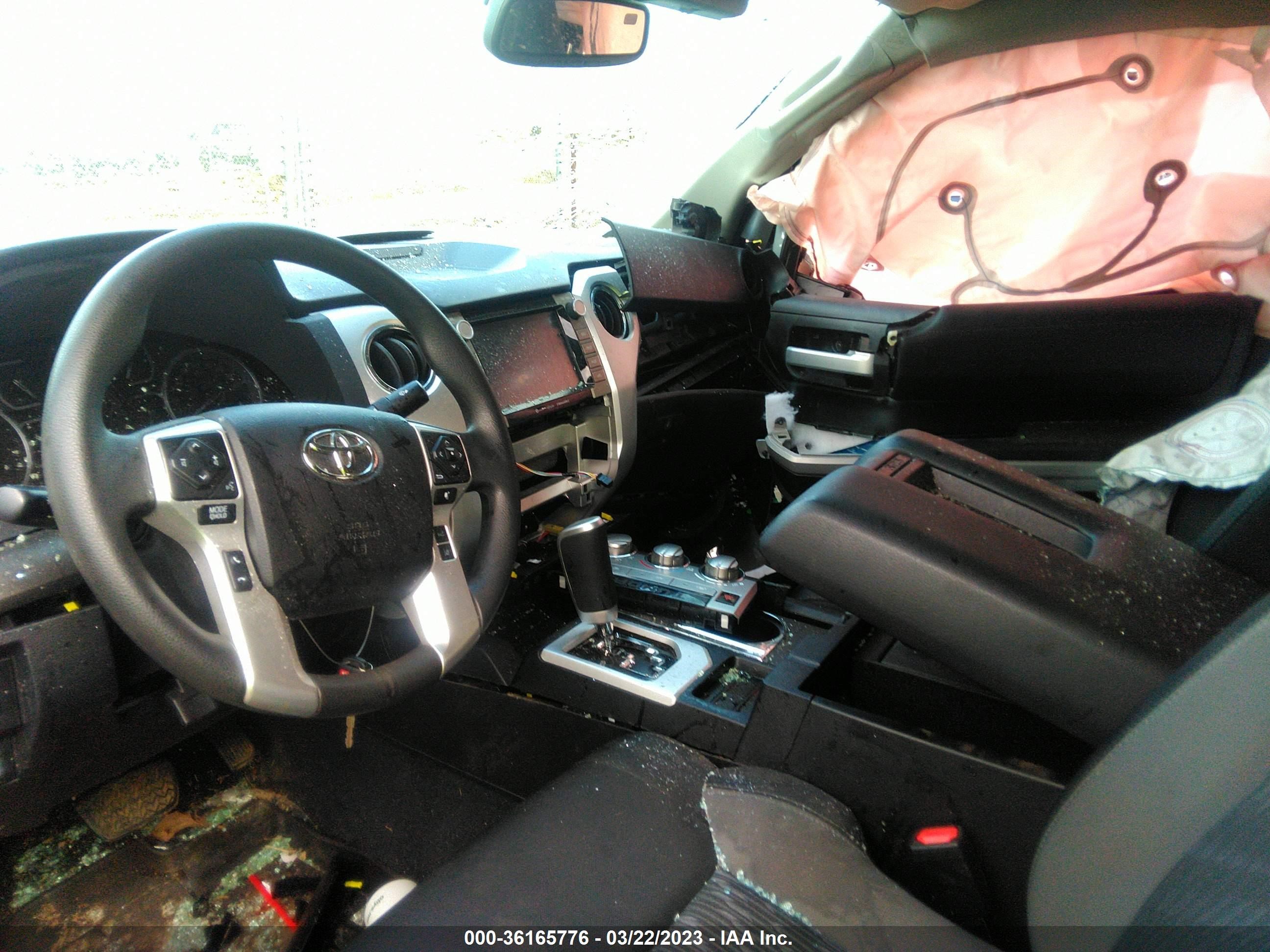 Photo 4 VIN: 5TFEY5F17MX281108 - TOYOTA TUNDRA 