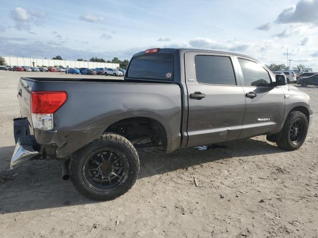 Photo 2 VIN: 5TFEY5F18CX125187 - TOYOTA TUNDRA 