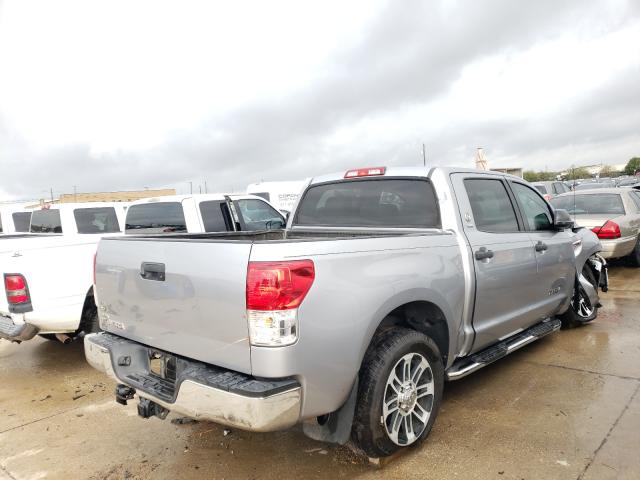 Photo 3 VIN: 5TFEY5F18CX125500 - TOYOTA TUNDRA CRE 