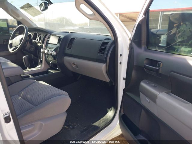 Photo 4 VIN: 5TFEY5F18CX132060 - TOYOTA TUNDRA 