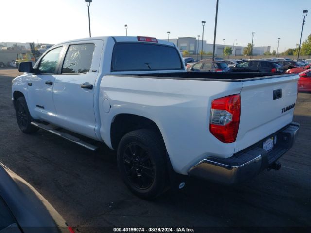 Photo 2 VIN: 5TFEY5F18JX232561 - TOYOTA TUNDRA 