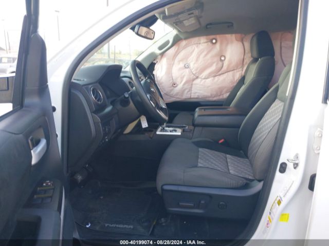 Photo 4 VIN: 5TFEY5F18JX232561 - TOYOTA TUNDRA 