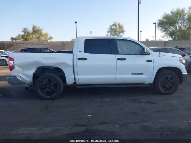 Photo 5 VIN: 5TFEY5F18JX232561 - TOYOTA TUNDRA 