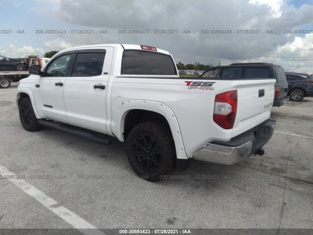 Photo 2 VIN: 5TFEY5F18JX242782 - TOYOTA TUNDRA 2WD 