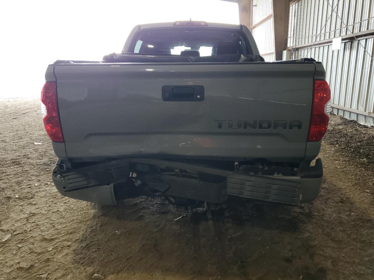 Photo 5 VIN: 5TFEY5F18MX292991 - TOYOTA TUNDRA 