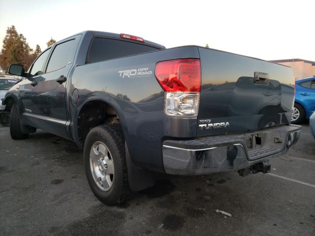 Photo 2 VIN: 5TFEY5F19AX073985 - TOYOTA TUNDRA CRE 