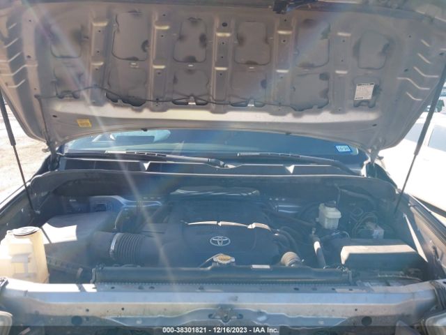 Photo 9 VIN: 5TFEY5F19BX102709 - TOYOTA TUNDRA 