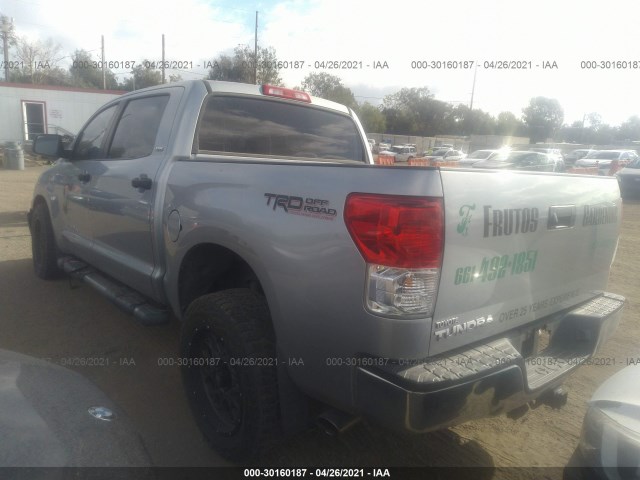 Photo 2 VIN: 5TFEY5F19BX110714 - TOYOTA TUNDRA 2WD TRUCK 