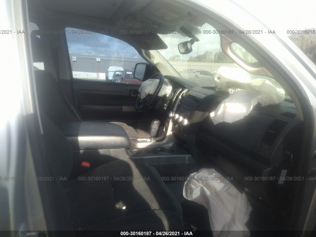 Photo 4 VIN: 5TFEY5F19BX110714 - TOYOTA TUNDRA 2WD TRUCK 