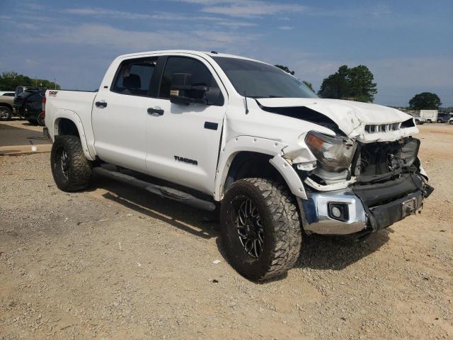 Photo 3 VIN: 5TFEY5F19JX231788 - TOYOTA TUNDRA 