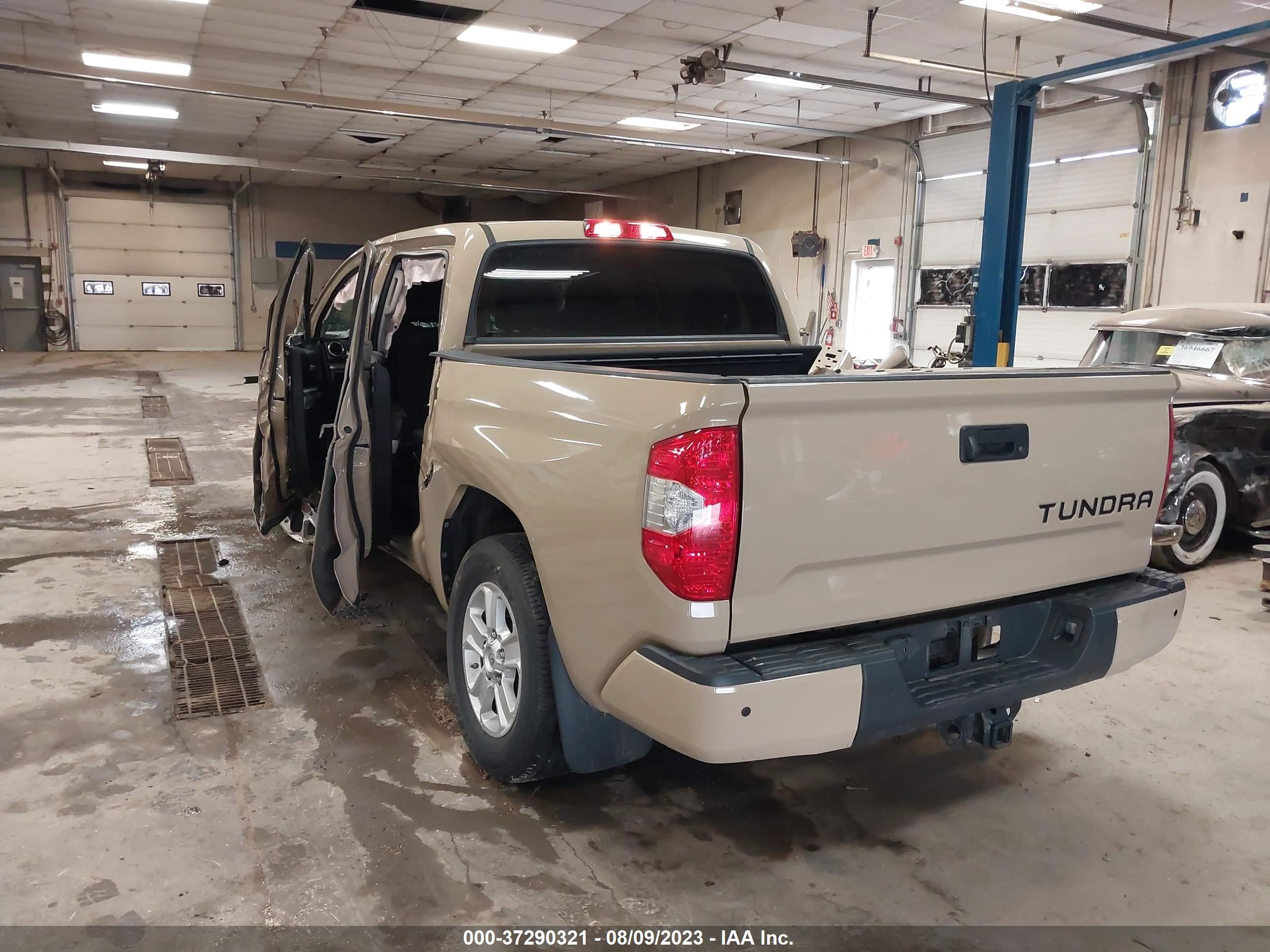 Photo 2 VIN: 5TFEY5F19JX236425 - TOYOTA TUNDRA 