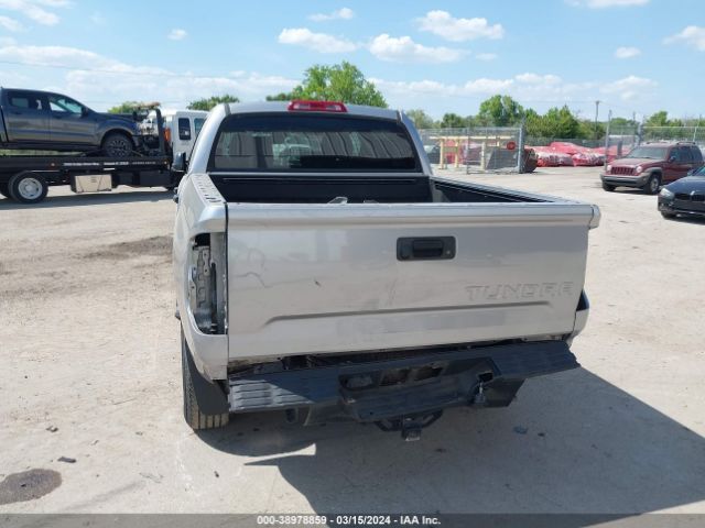 Photo 5 VIN: 5TFEY5F19KX252545 - TOYOTA TUNDRA 