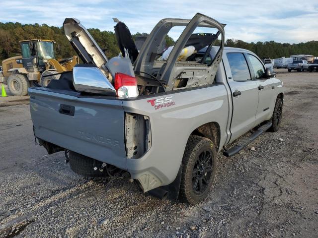 Photo 3 VIN: 5TFEY5F19LX261585 - TOYOTA TUNDRA CRE 