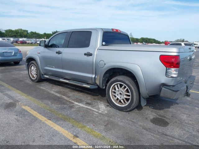 Photo 2 VIN: 5TFEY5F1XAX081853 - TOYOTA TUNDRA 