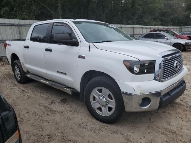 Photo 3 VIN: 5TFEY5F1XBX103383 - TOYOTA TUNDRA CRE 