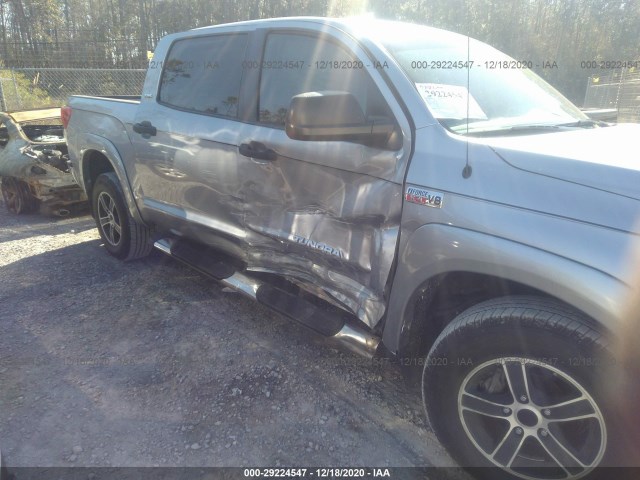 Photo 5 VIN: 5TFEY5F1XCX123151 - TOYOTA TUNDRA 2WD TRUCK 