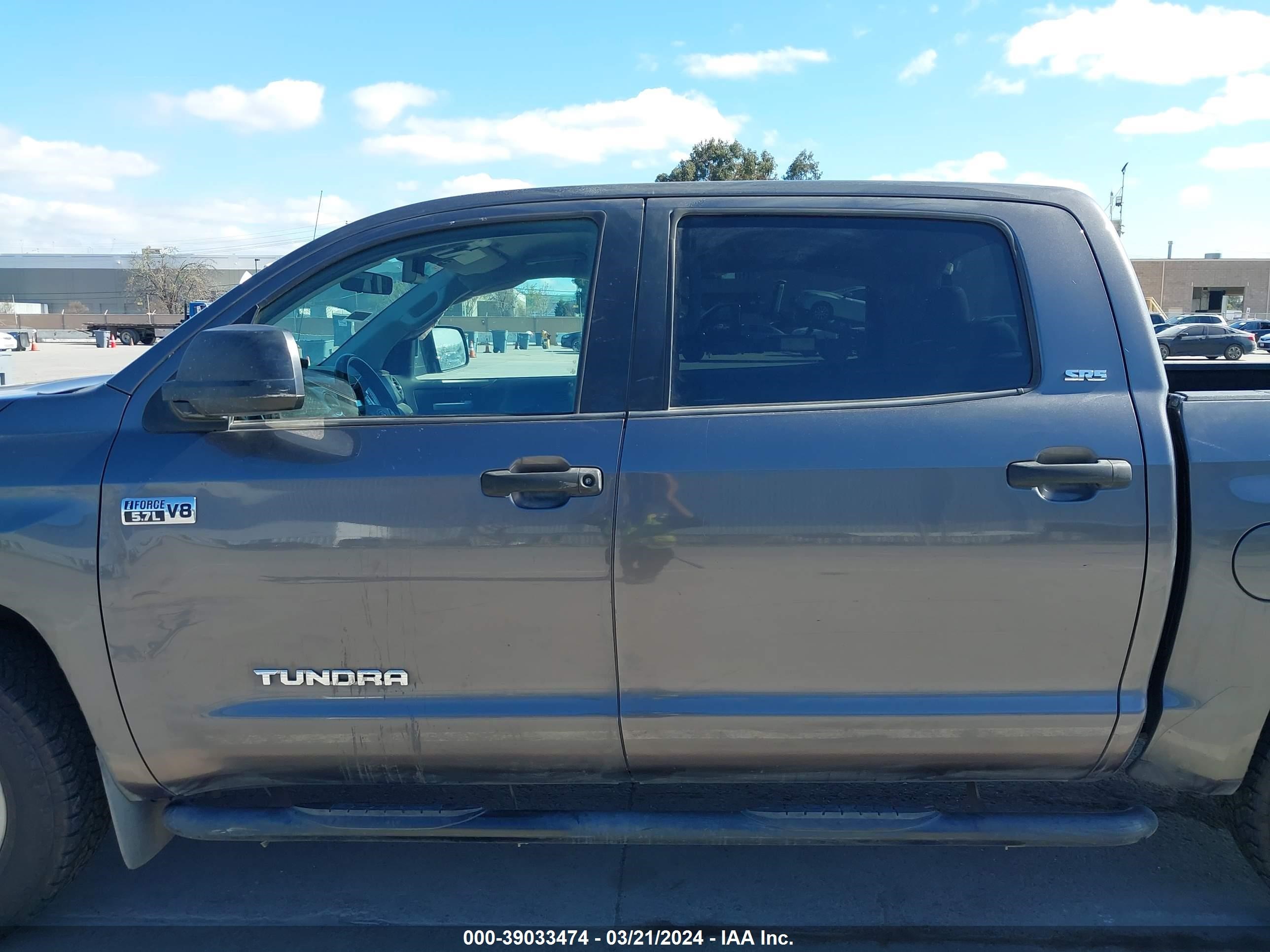 Photo 13 VIN: 5TFEY5F1XGX192475 - TOYOTA TUNDRA 