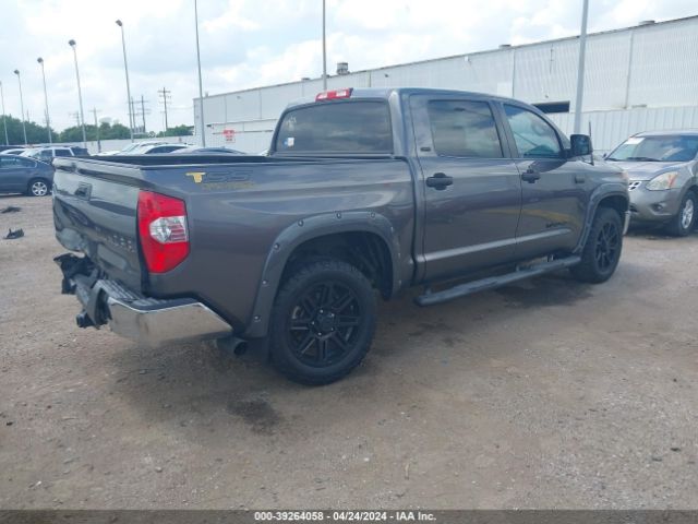 Photo 3 VIN: 5TFEY5F1XJX229550 - TOYOTA TUNDRA 