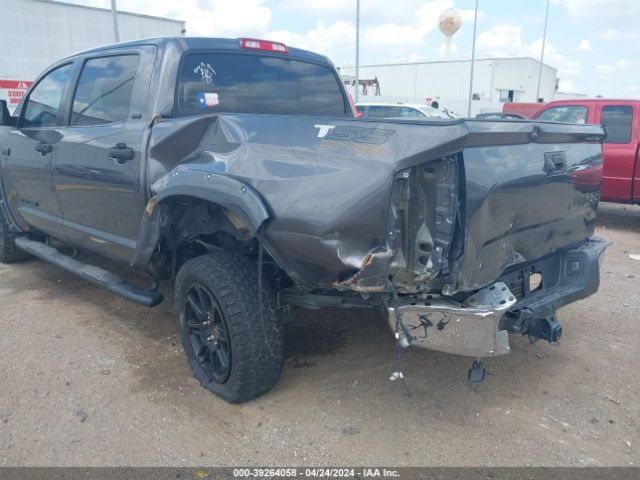 Photo 5 VIN: 5TFEY5F1XJX229550 - TOYOTA TUNDRA 