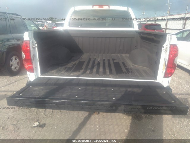 Photo 7 VIN: 5TFEY5F1XJX231539 - TOYOTA TUNDRA 2WD 