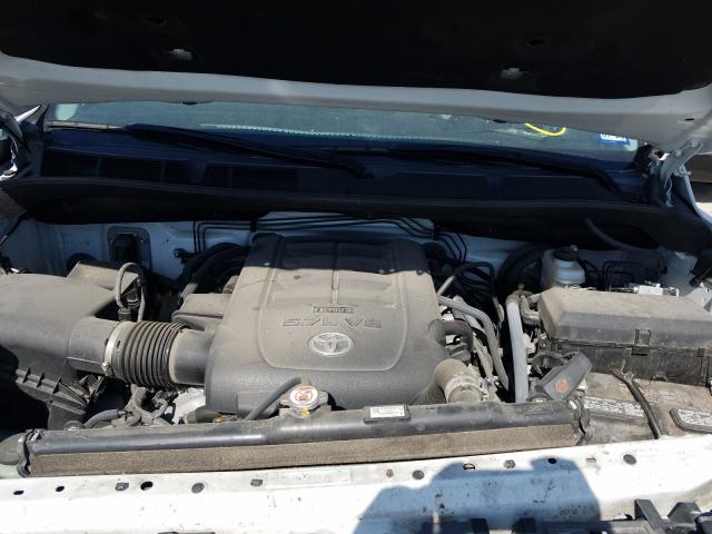 Photo 6 VIN: 5TFEY5F1XJX235087 - TOYOTA TUNDRA CRE 